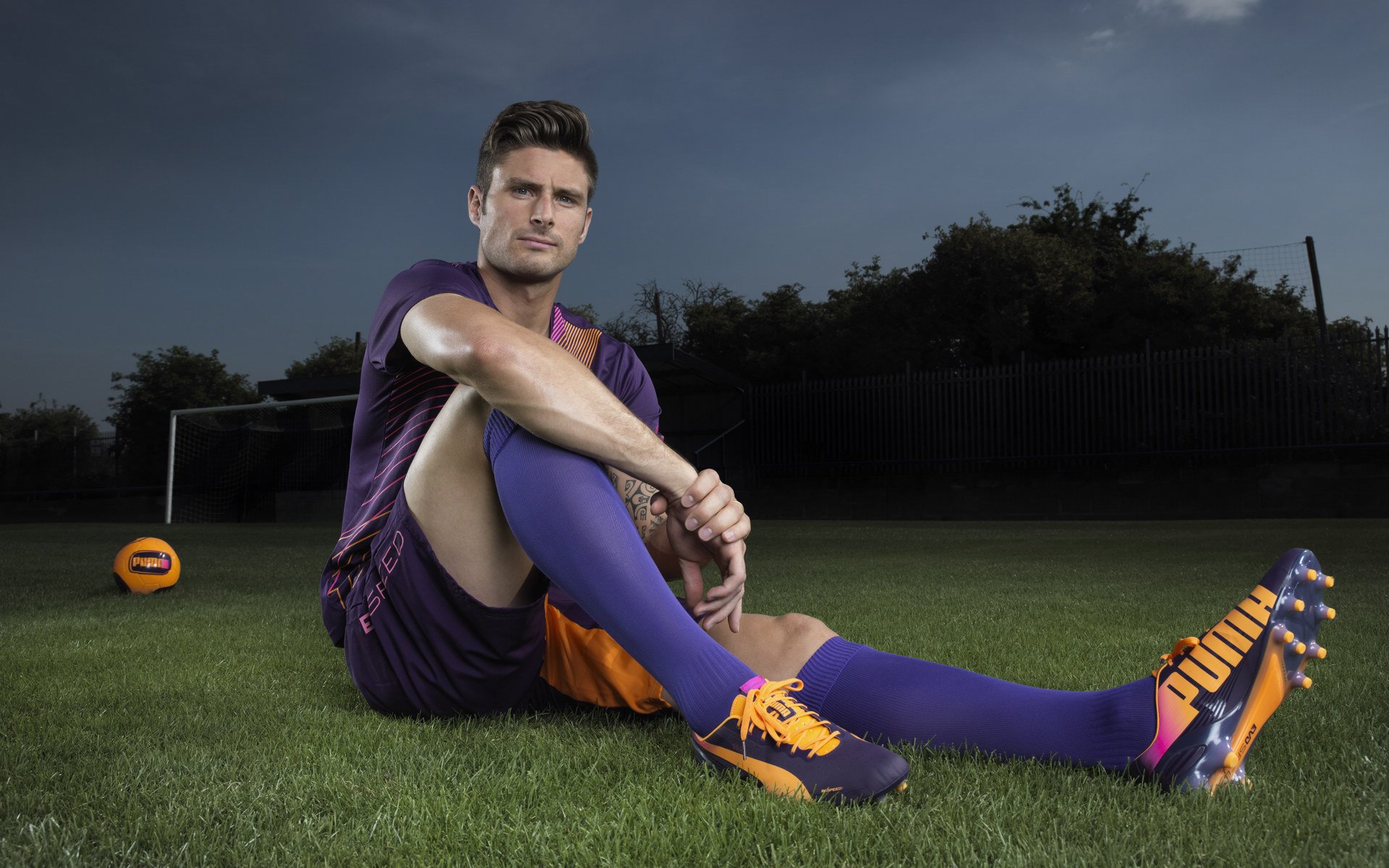 Jiu You-76人训练场开放日吸引大批粉丝参观，76人全队